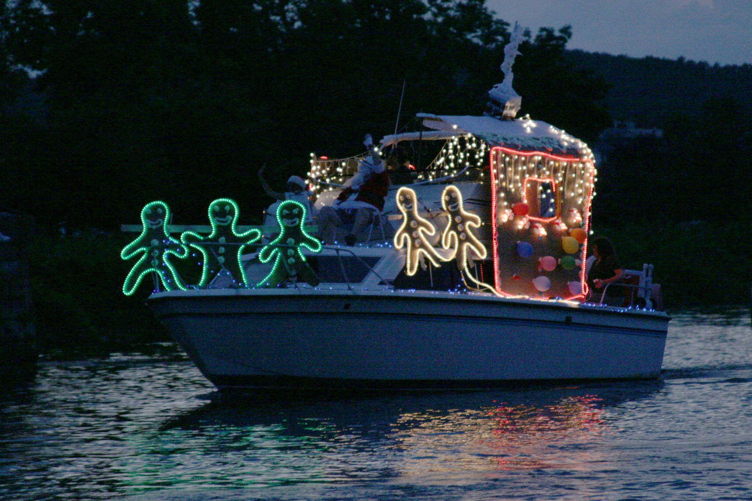 Christmas in July boat parade 2006